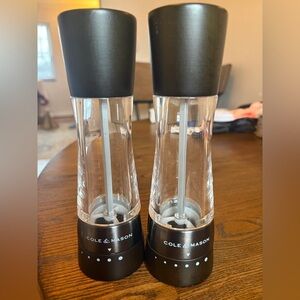 Cole & Mason Derwent Black Wood Salt and Pepper Grinders